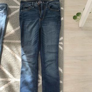 Hollister Dark wash Jeans